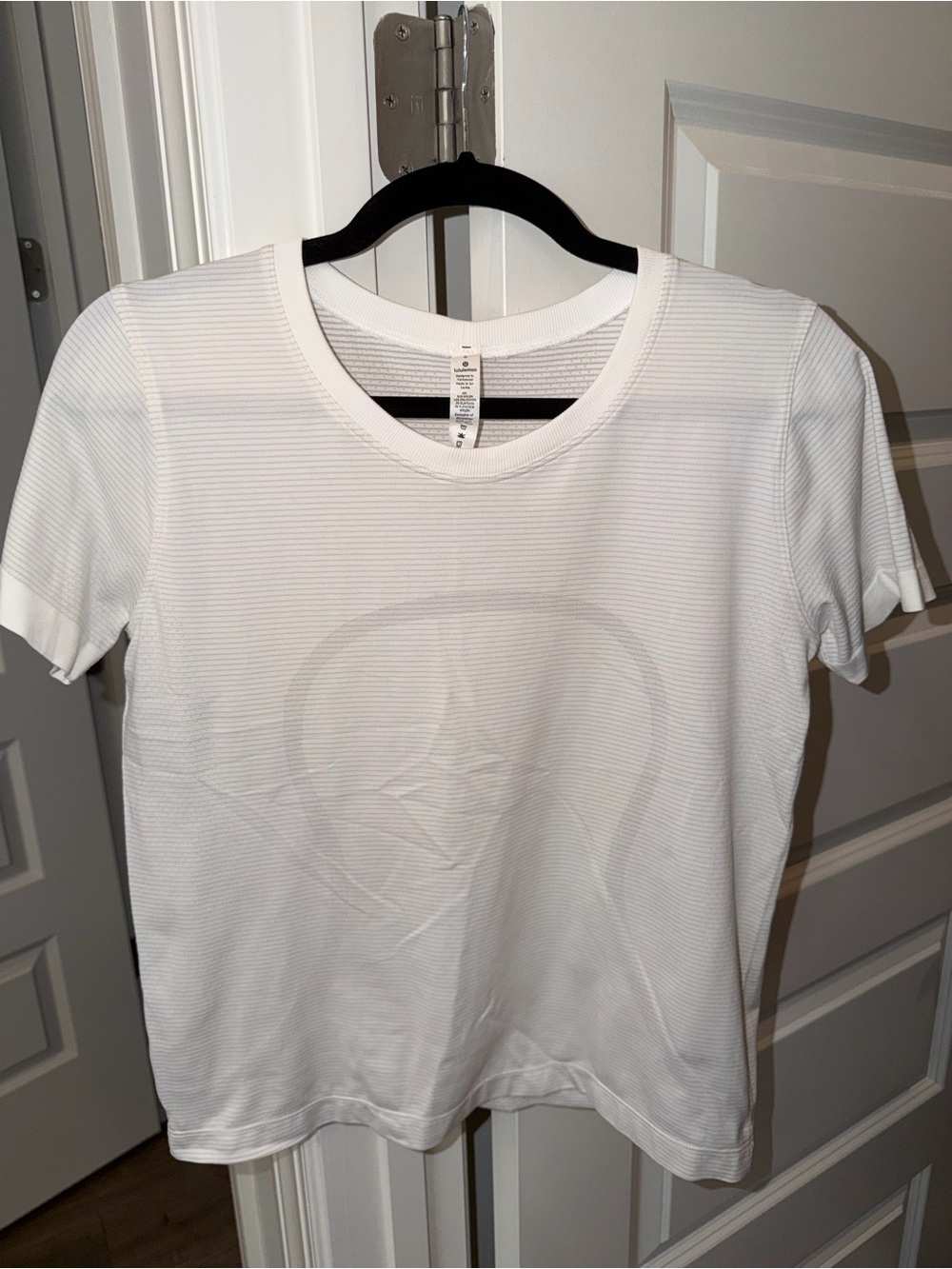 Lululemon Swiftly Relaxed Fit Short Sleeve Shirt (White)